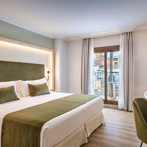 Angrenzendes Zimmer